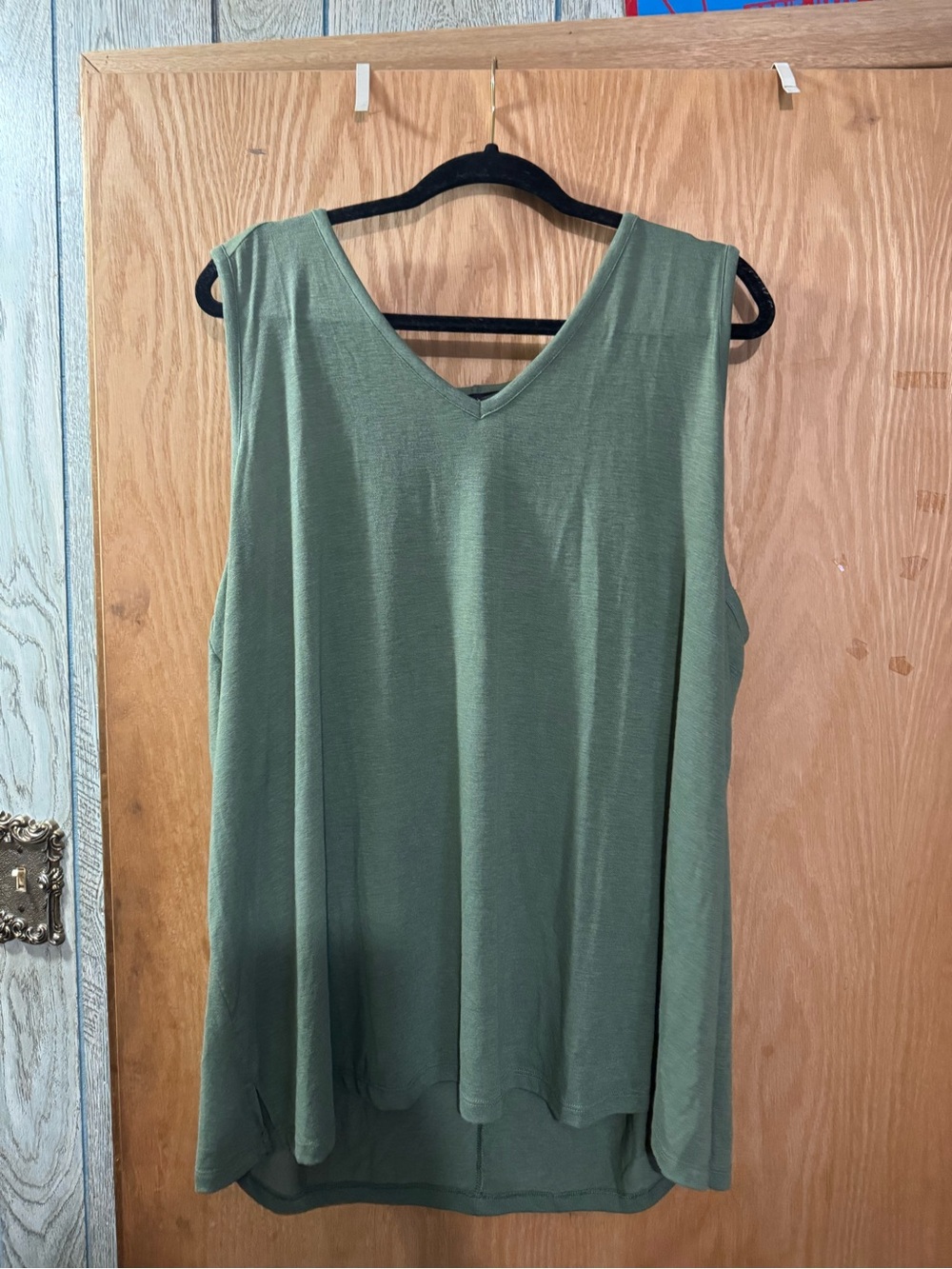Lane Bryant Green V-Neck Tank Top NWT